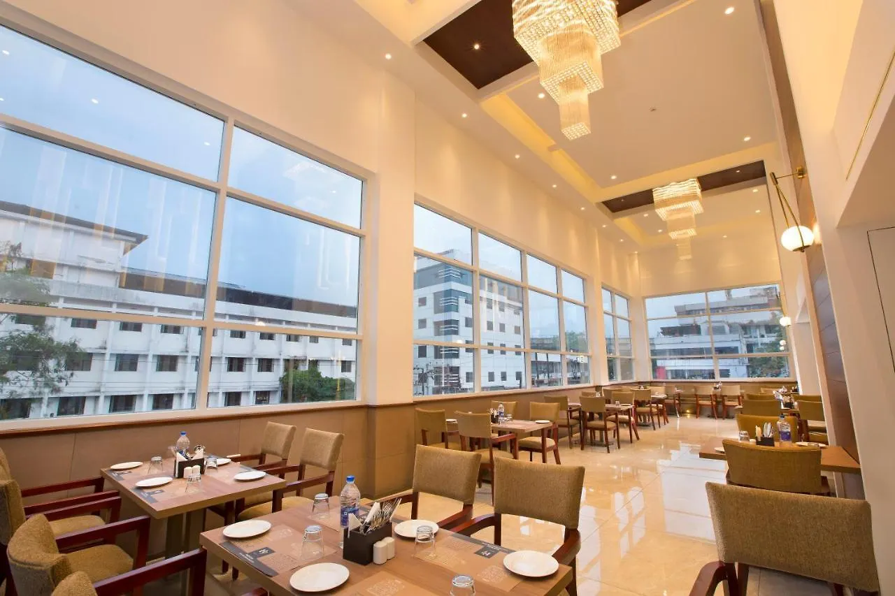 North Seven Hotel Kochi 4*,  India